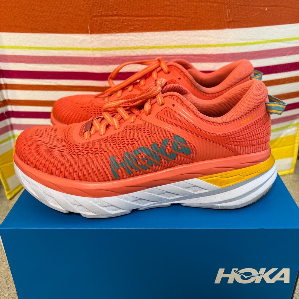 Hoka Bondi 7 Size 7.5 Camelia/Coastal Shade